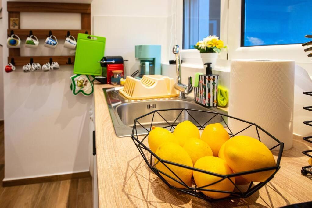 Lemon Garden Stylish Private Apartment Kalamáta Eksteriør bilde