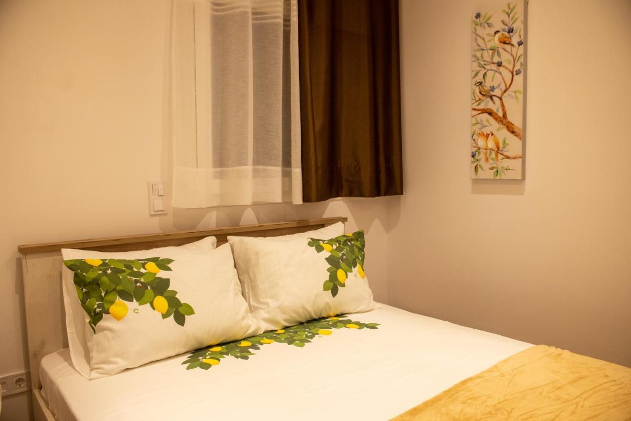 Lemon Garden Stylish Private Apartment Kalamáta Eksteriør bilde